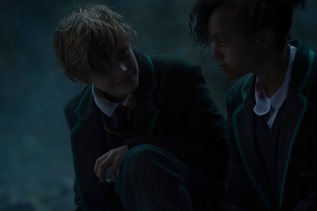 Invasion_Photo_010301