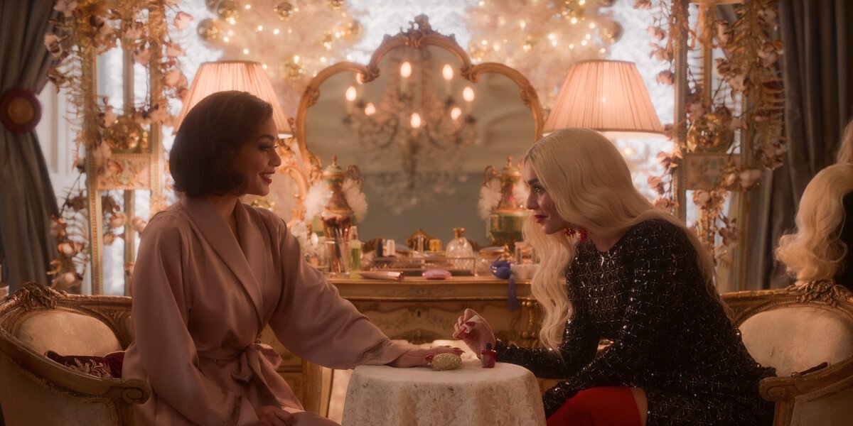 The_Princess_Switch_3__Romancing_the_Star_00_48_37_14r