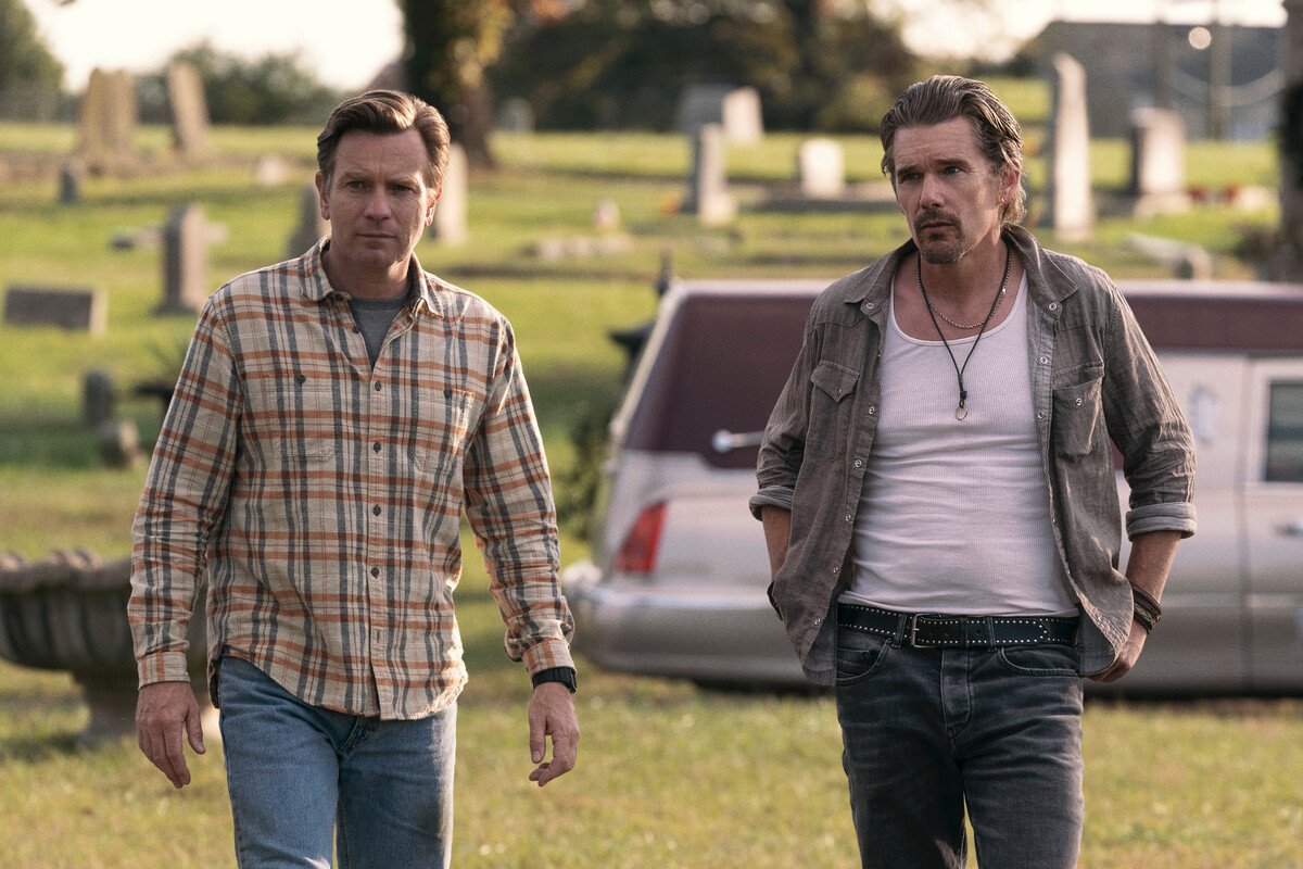 030822_Apple_Original_Films_Premiere_New_Films_in_2022_Raymond_and_Ray