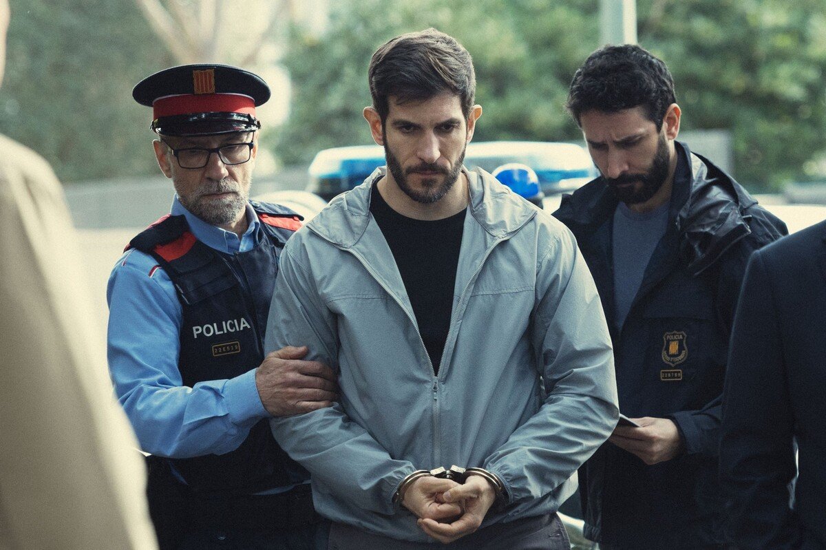 Elcuerpoenllamas_S01_E07_02062023_luciafaraig__K0A9333 A3_FULLRES