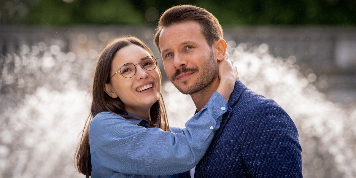 MIŁOŚĆ DO KWADRATU BEZ GRANIC, Adrianna Chlebicka i Mateusz Banasiuk, reż. Filip Zylber