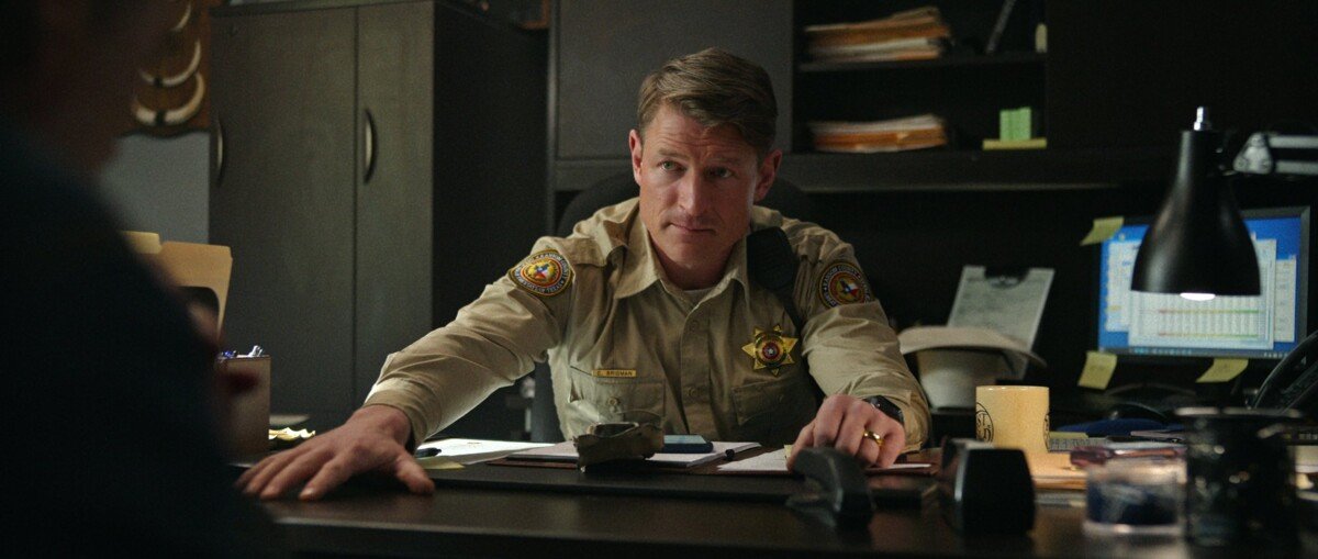 Ransom_Canyon_u_S1_E1_00_28_05_22_R