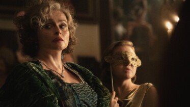 "Siedem Zegarów", "Gdy inni stali z boku", "Tajemnice rodziny Carmanów" oraz "Delhi Crime" na materiałach od Netflixa