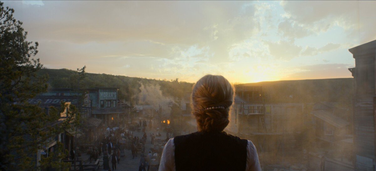 The_Abandons_n_S1_E1_00_07_58_10_R