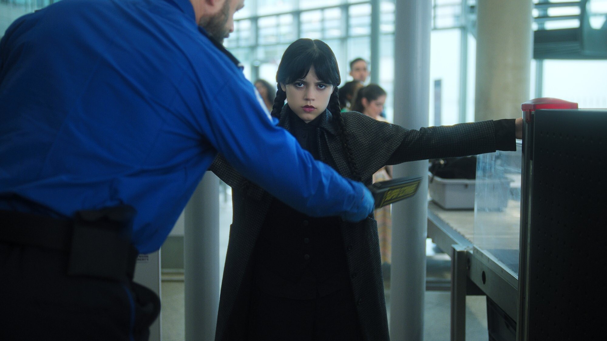 "Wednesday" oraz "Totalna katastrofa: Zrobieni w balona" na zwiastunach od Netflixa