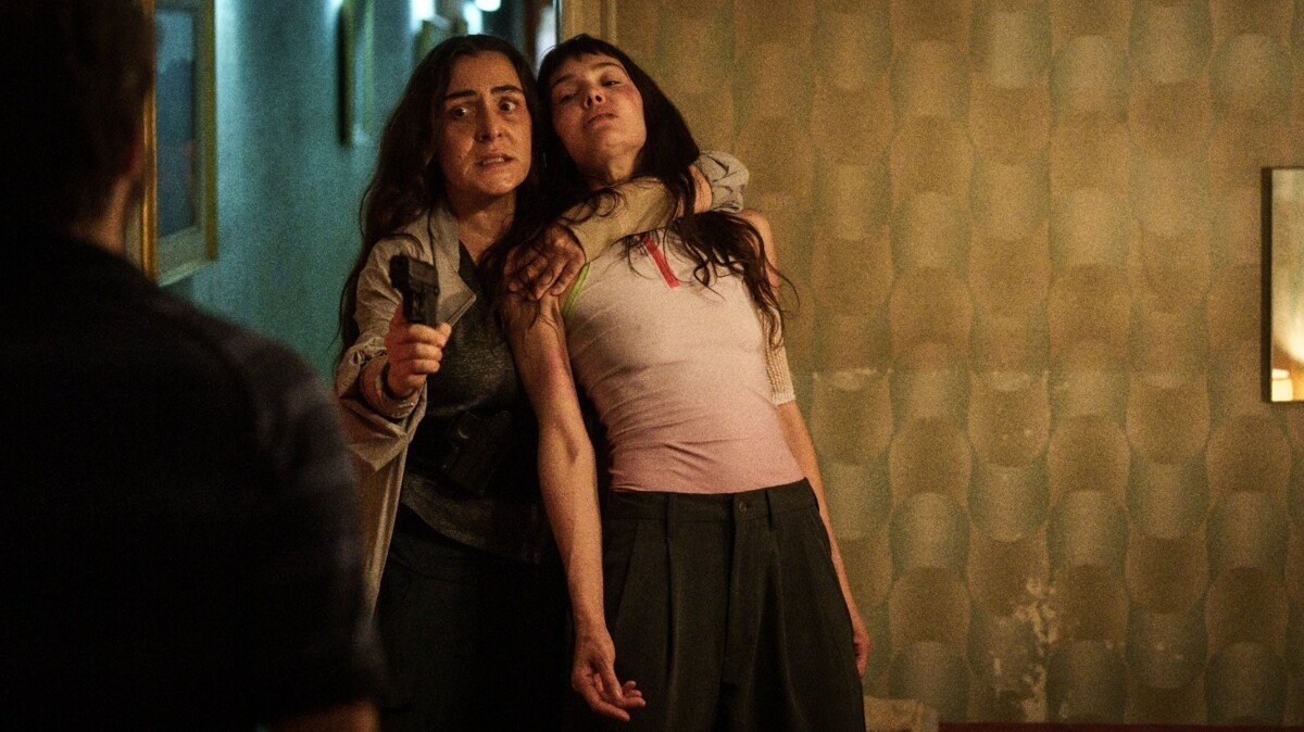 La-Desconocida_04062025_sophiekoehler_-3637