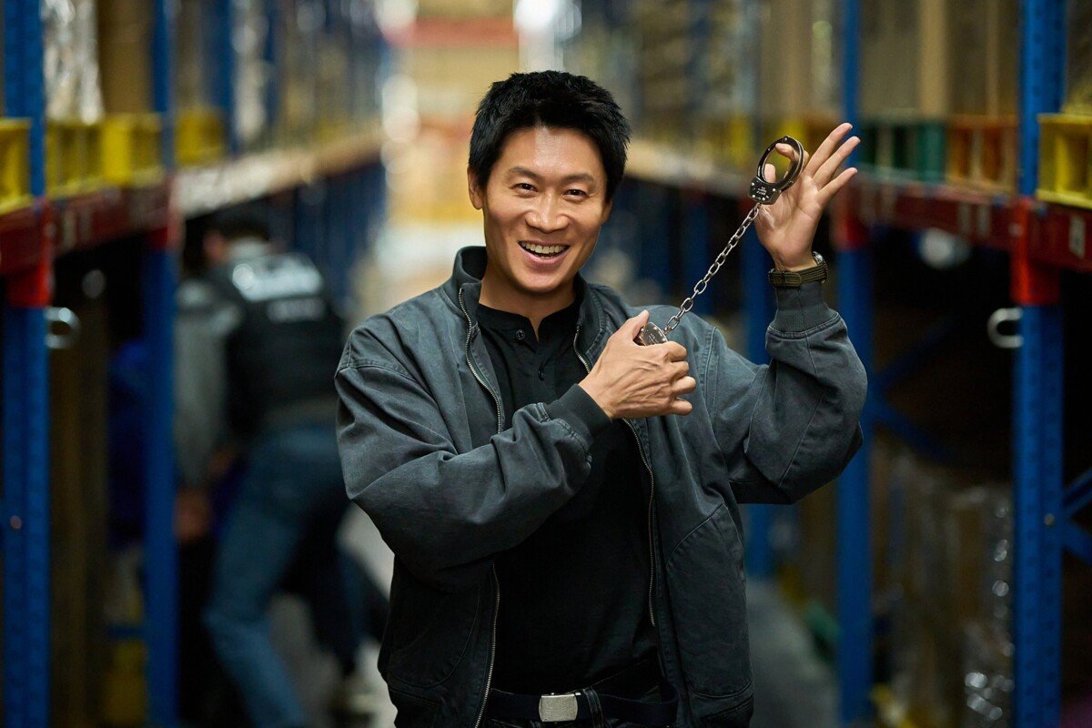 Laugh_Husbands in Action_still #2