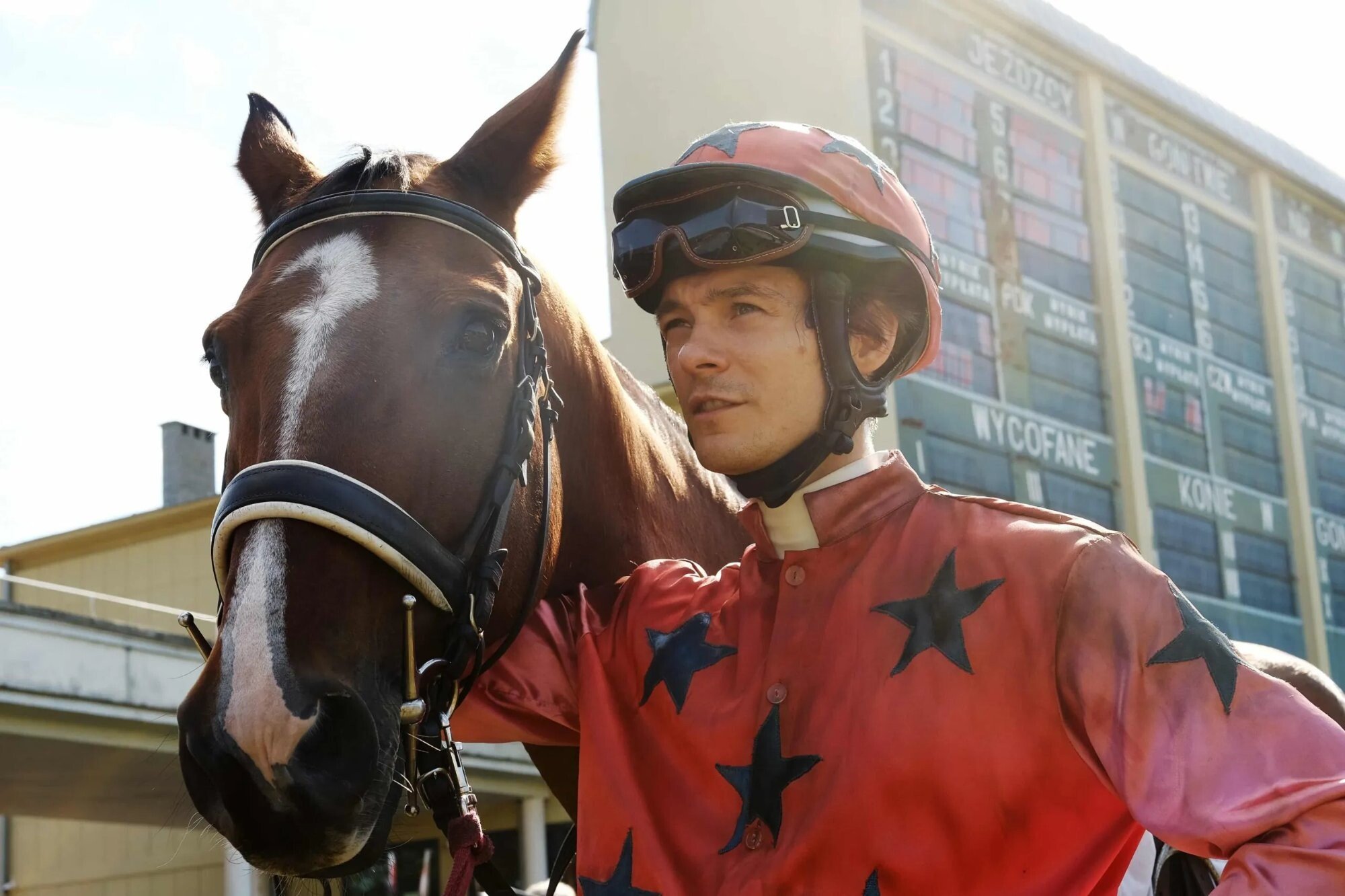 Prosto z kina na Prime Video! Dwa polskie filmy - "Wielka Warszawska" i "Dalej Jazda 2" już w kwietniu!