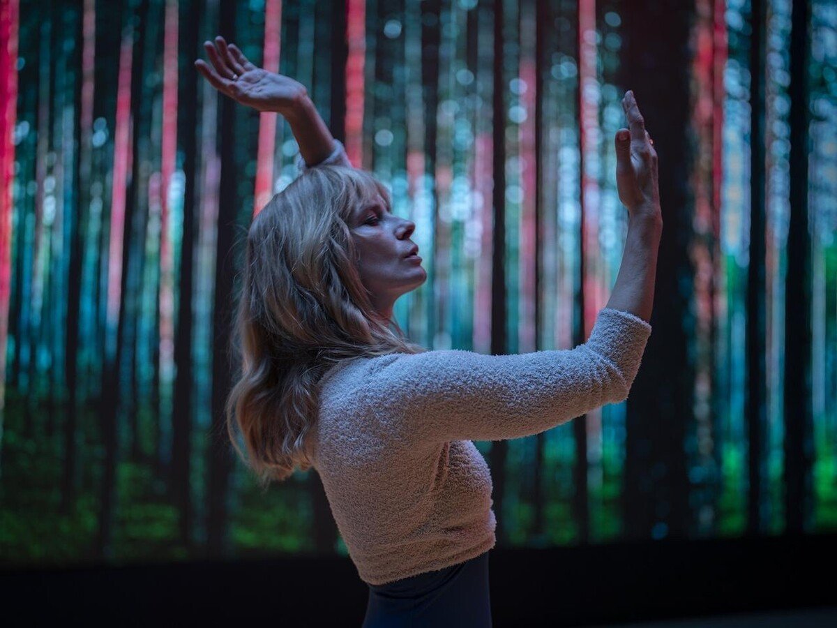 gf-N6wd-tX6v-Nh3f_dziewczyna-i-kosmonauta-o-czym-jest-nowy-serial-netfliksa-i-czy-warto-go-obejrzec-1280x960